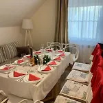 Laurus Apartment *