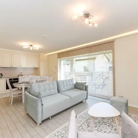 Laurus 아파트 팔랑가