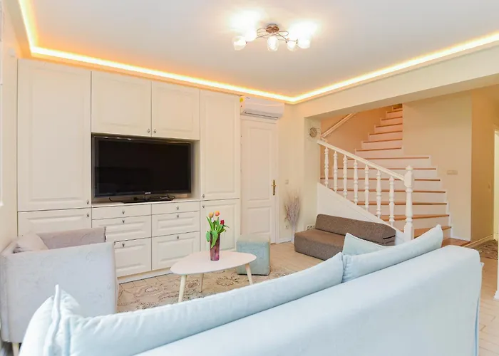 Laurus Апартаменты